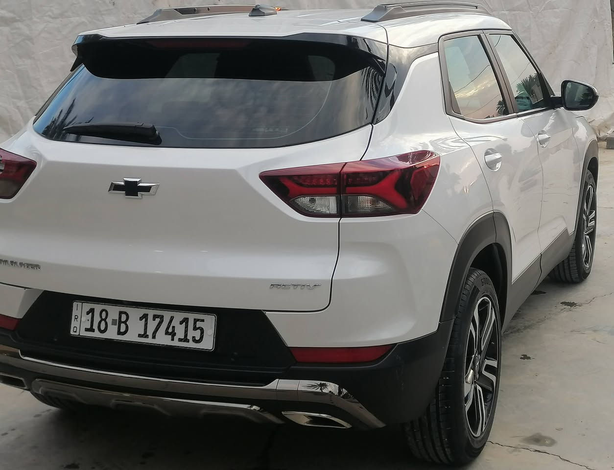 السلام عليكم
تريل بلايزر ٢٠٢٣
وارد كوري فئة أكتڤ
لون ابيض غير محدد لؤلؤي
فول مواصفات عدا الفتحه
داخل جلد ثلاثة الوان
كشنات تدفئة تبريد
حادثها دعاميه مبدله فقط والضرراصبع بالبنيد وشخوط باب الصدر على وضعها مامصلحه
ماشيه ٥٩ الف كيلو متر 
رقم بابل تحويل ثاني يوم
السعر 160$
 للاستفسار خاص او الاتصال على الرقم ***********      ***********
