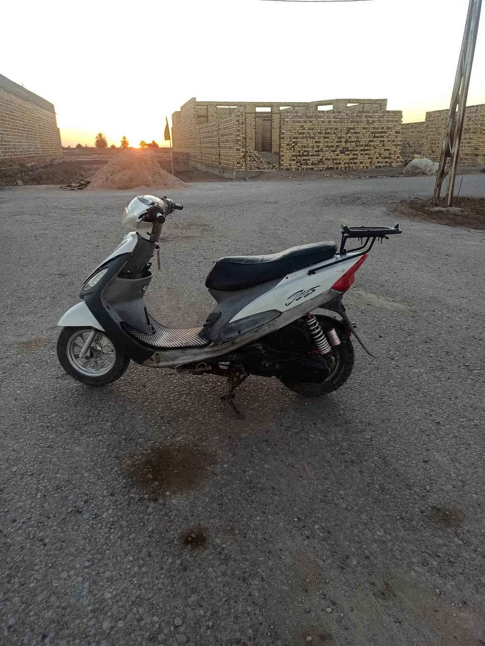 دراجه ماكس للبيع
الديوانية السنية 
***********
