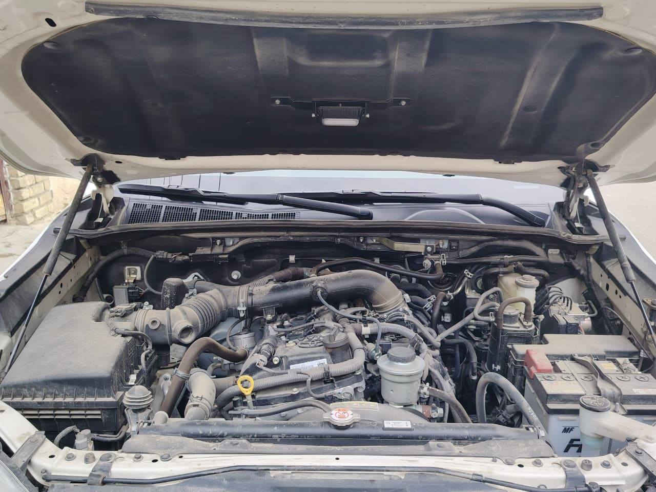 سلام عليكم
للبيع هايلوكس شركة ساز رقم بغداد انكليزي بسمي تحويل مباشر سنويه 2030 مكفولة كفاله عامه من زلغ ماشية 9 الف حقيقي سياره بعدهي زيرو مكاني بغداد سياره فول موصفات موديل 2025 
السعر عل انتصال ***********
