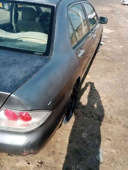 السلام عليكم 
لانسر موديل 2010  ميكينه وگير وحداديه كفاله 
اما گشر بيها شويا تكحيلات مرتبيهن  
سياره باسمي  عارضها 60 وبيها مجال 
تواصل ع رقم ***********
