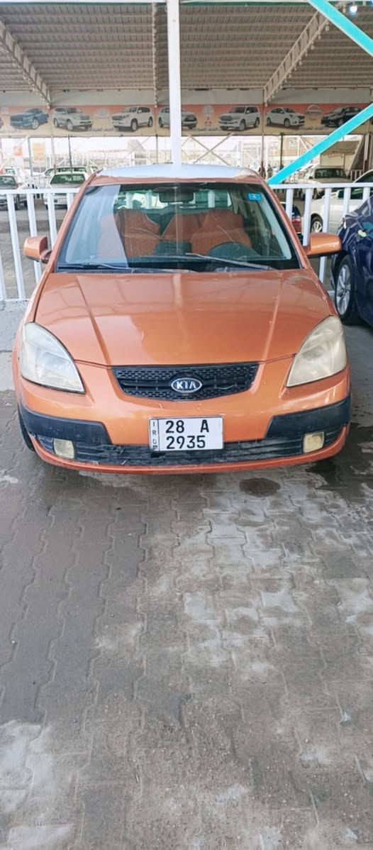 السلام عليكم 
ريو ٢٠٠٦ 
السياره صبغ عام 
حادثهه جاملغ امامي 
مكينه ٦٠٠ اصل 
رقم نجف دولي تحويل مباشر 
العنوان النجف 
السعر ٦٠ وبيهه مجال بسيط 
وات ساب ***********
