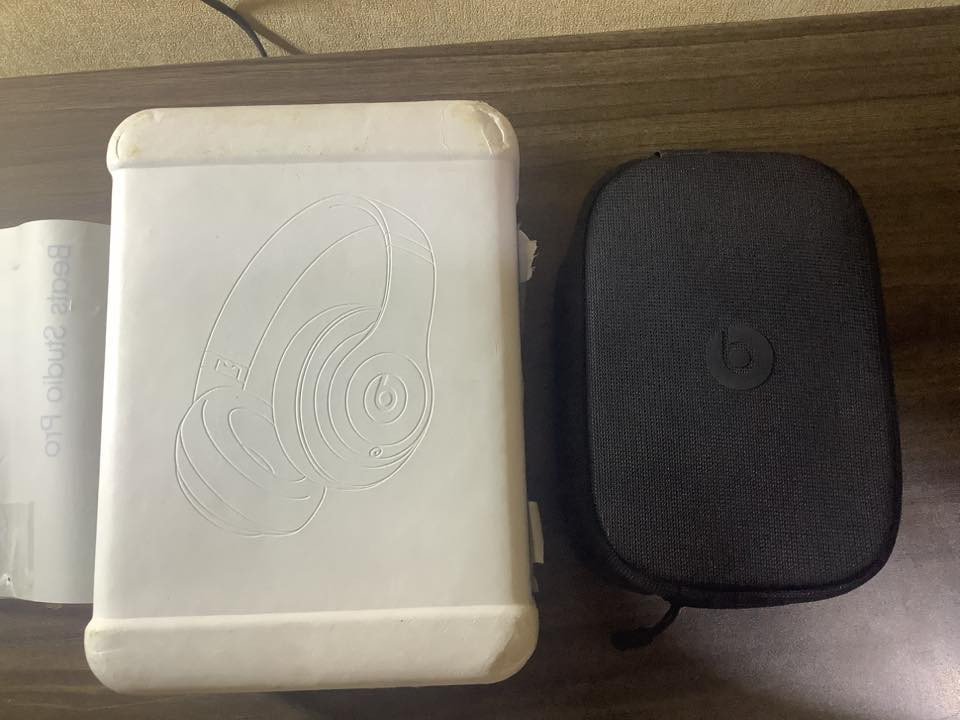 سماعة Beats Studio Pro  اقوى و احدث اصدار اصلية ربط برنامج   نفس نظام سماعات ابل سعر 160 قفل   وية توصيل مكاني ديالى بعقوبة اذا ما تقدر تراسلني دزلي طلب صداقة  واني أراسلك


**إذا كنت صاحب هذا الإعلان وتريد حذفه لأي سبب، رجاءا أرسل رسالة إلى الدعم الفني**