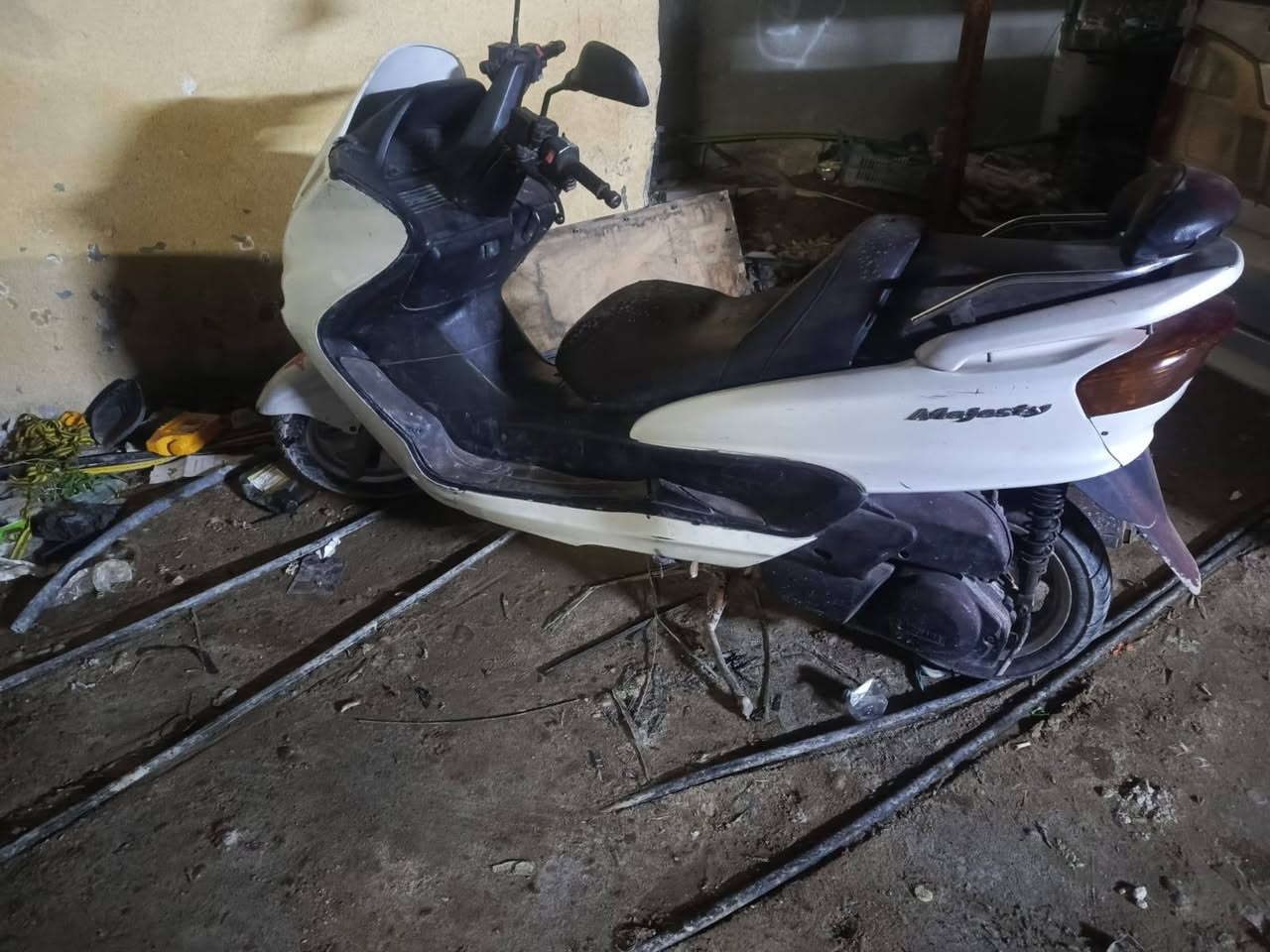 ماجسته
كاطعه ناريه
سعرها 300
مكاني بغداد
***********
