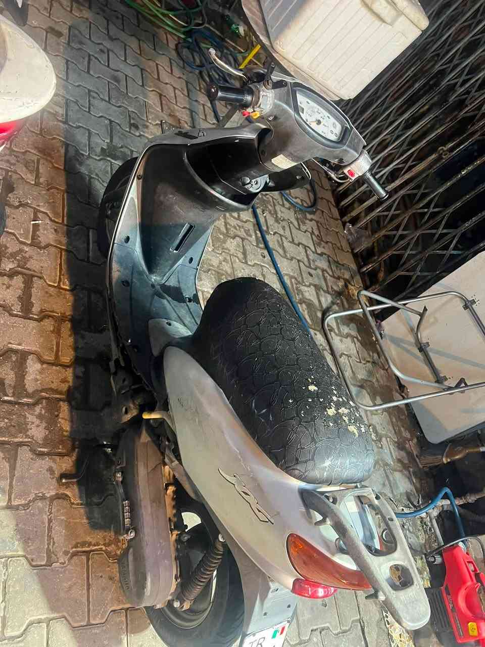 للبيع نكره سلف محرك مكفول السعر 250 وبيها مجال عنوان الاعظميه شراي يتصل ***********
