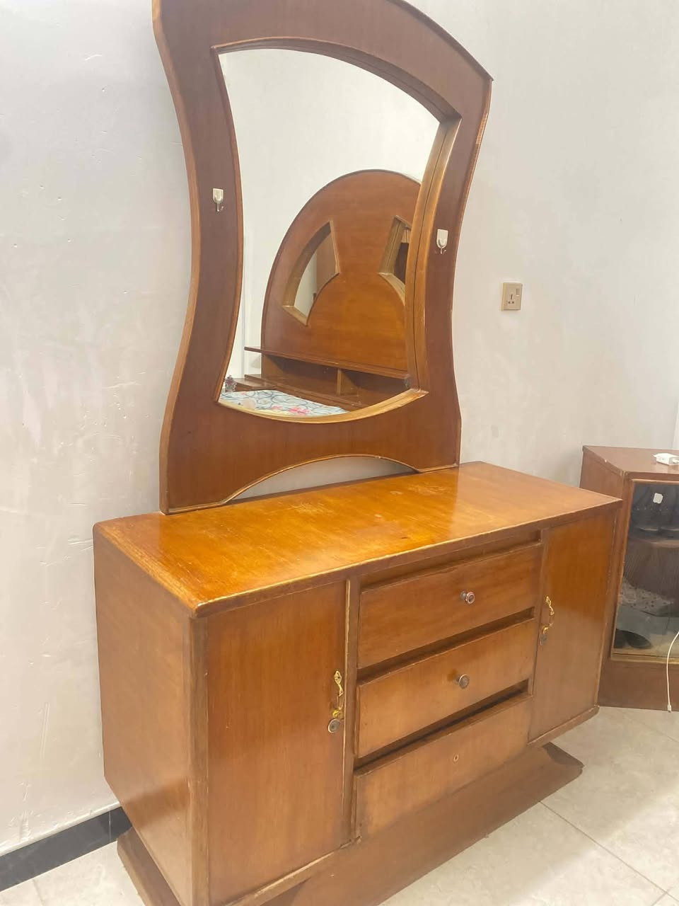 غرفه نوم صاج للبيع تحتوي ع خمس قطع للبيع بسعر 450 وبيه مجال بسيط


**إذا كنت صاحب هذا الإعلان وتريد حذفه لأي سبب، رجاءا أرسل رسالة إلى الدعم الفني**