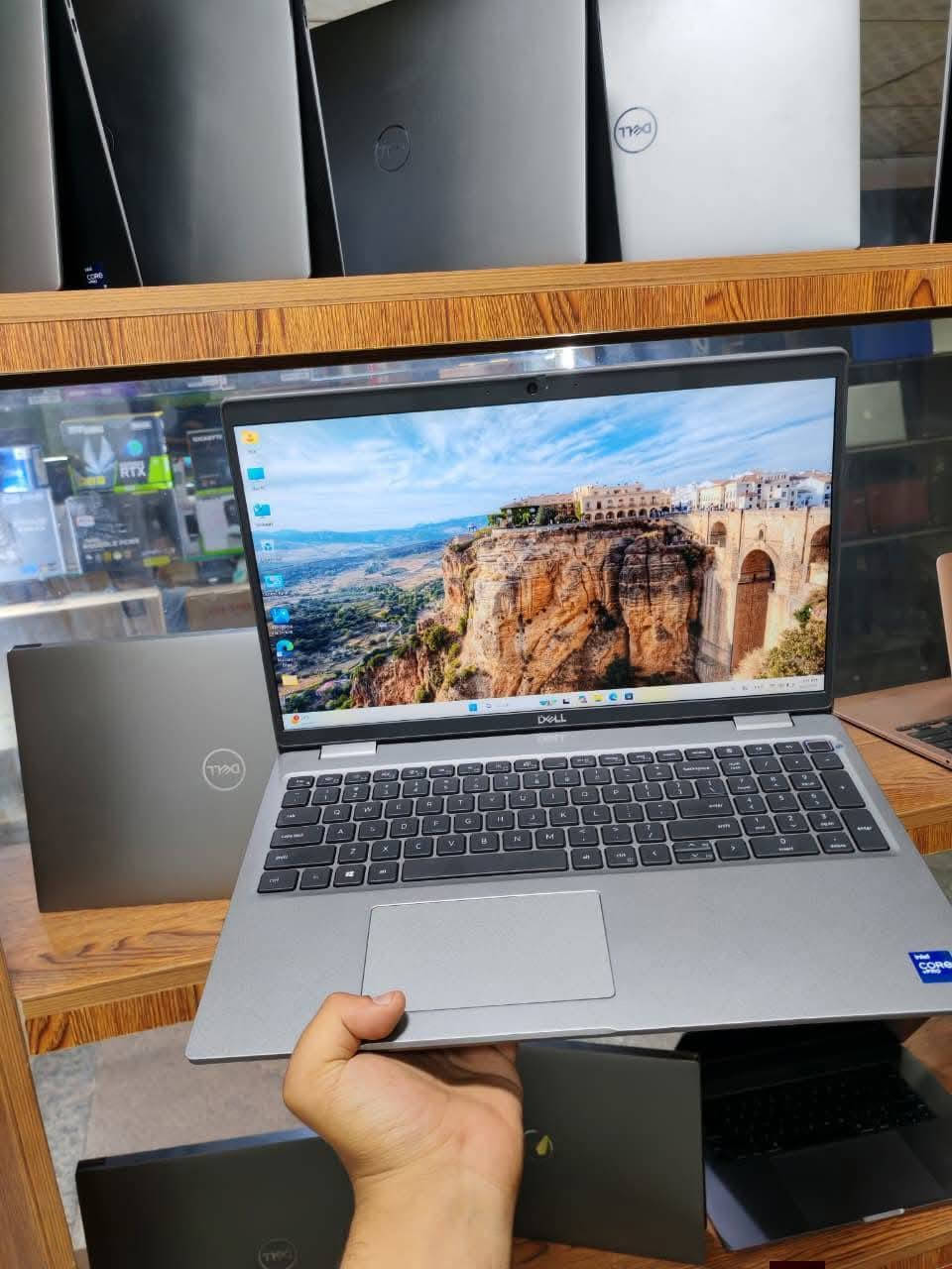 عرض قوي 🔥🔥
كمية 3 قطع

Dell Precision 3561 

المعالج :
 Core i7 11th  (H) فئة

الرام : DDR4 8GB قابل للزيادة
التخزين : NVMe 256GB قابل للزيادة

كارت الشاشة : 
NVIDIA Quadro T600 4GB

الشاشة : FHD 15.6

الحالة : مستخدم بنضافة عالية جدا 

السعر 650الف قفل شامل التوصيل وملحقات


**إذا كنت صاحب هذا الإعلان وتريد حذفه لأي سبب، رجاءا أرسل رسالة إلى الدعم الفني**