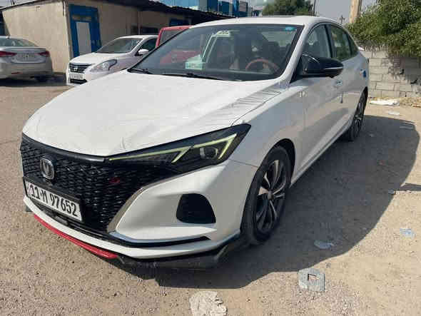 موديل ٢٠٢١ بأسميي مكفوله السياره فول مواصفات
ماشيه ٧١ الف بعدها بالظمان رقم بغداد حره السياره سعر ١٢٠ $

مكان السياره الشرطه الخامسه هاتف ‏‪***********‬‏
