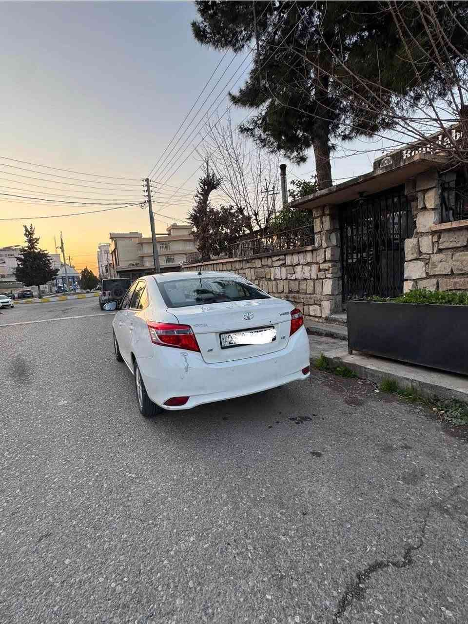 Toyota Yaris 2015  1.5 
 توێتا یارس مەكینە گەورە خلیجی ٢٠١٥ 
گێڕ و مەكینەی بە شەرت سەنەوی تا ٢٠٢٨ تازەیە 
تایە و رەقەم و پلێت و پێش و تەقە و هەموو شتێكی تازەیە  ١٠٤ كم رۆشتووە ،ناو كوشنی كامل تێگیراوە شاشە ئایپاد
رەسمی سۆنەرەكەیم داناوە تەنها ئەو درگایەی بۆیاخە بە شەرتی ١٠ وەستا چاڵ و كارت و شوخت و تەرزە و شتی نیە و بە شەرت 
.
نرخی 112$ گەڵا و 
معامەلەیەكی كەمی تێدایە
بۆ پەیوەندی
*********** السليمانية, العراق
