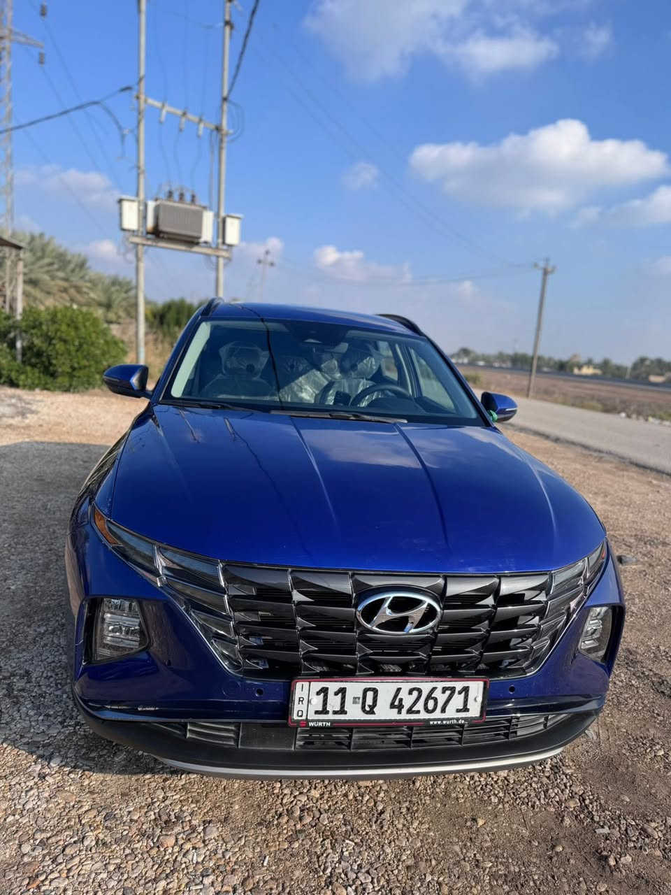 سلام عليكم للبيع توسان موديل 2022رقم بغداد الجديد دولي بأسمي تحويل ثاني يوم 
سياره وأرد أمريكي حادثه بدور مال جاملغ والباب الخلفي بدون دواخل والباقي مكفول كير محرك مكفولات 
فول مواصفات ماعدى بانورما 
بصمة تشغيل 
بصمة أبواب 
تشغيل عن بعد 
كشن كهرباء 
رادار أمامي وخلفي جانبي 
توقف ذاتي 
كروز سرعه 
سياقه ذاتيه 
حساس أمامي 
حساس خلفي 
تحكم استيرن جهتين 
مثبت سرعه
مانع انزلاق 
مانع انحدار 
محرك (2500)
3.أنظمه قياده 
حساس إطار 
هيتر كشنات 
حساس جانبي 
سايد أبريك بصمه 
شاش أوبل كار بلي 
كأميره دواره 
شاحن وايرليس 
اوتو هولد 
فول تحكم استيرن 
تخم تاير جديد 
اوباقي مواصفات معروفه.
ماشيه (45) الف كيلو 
السعر (178) أو بيها مجال قليل 
اللاستفسار على الرقم
***********
***********
