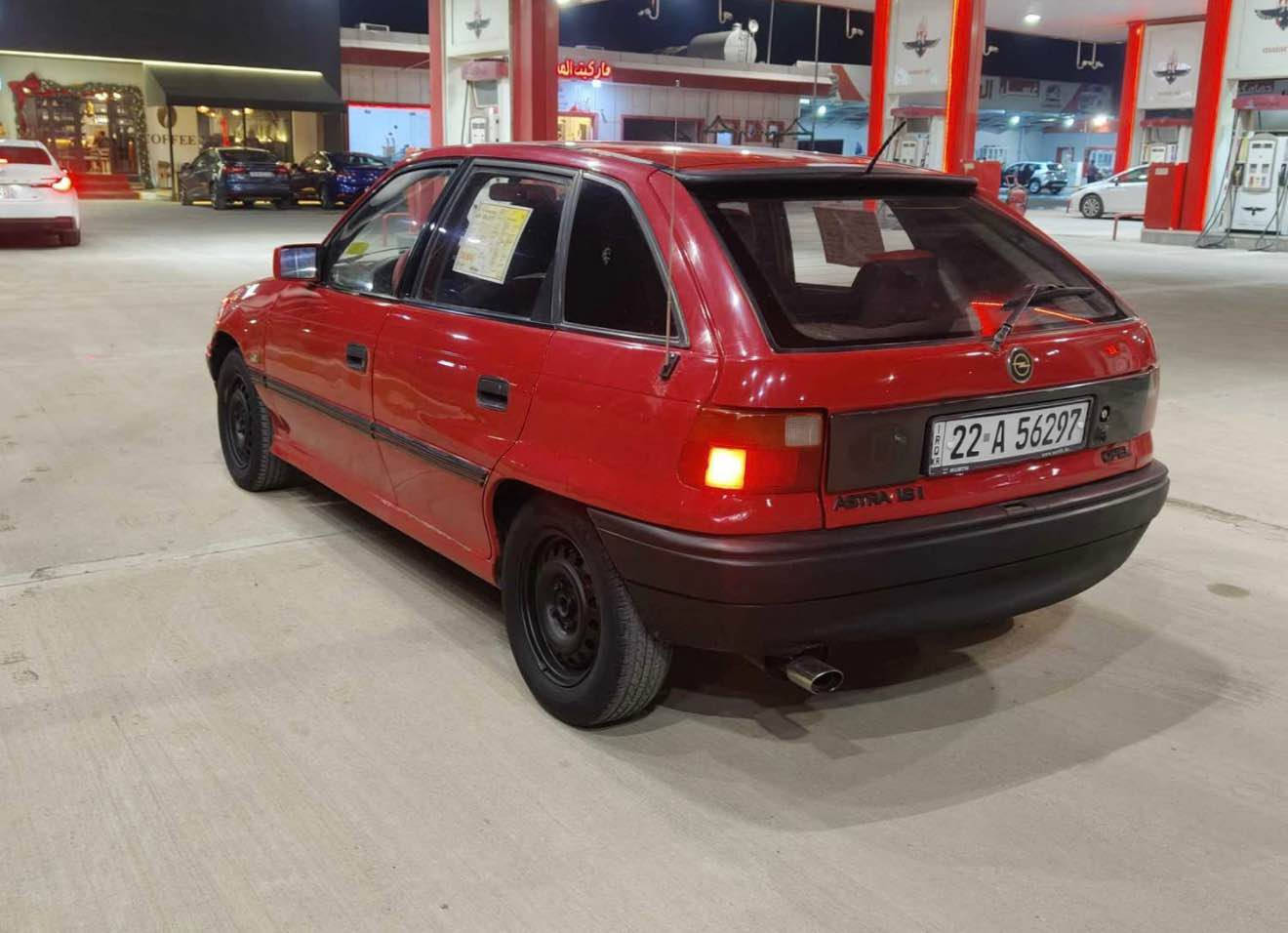 اوبل استرا موديل 1993 حجم 18 كير اوتوماتيك رقم جديد سنويا صاقط جديد هزه جديد رقم اربيل سياره صبغ حزام للجماليه سياره كير محرك صدر كهربائيات كله بل شرط سياره جاهز من كل شي سعر 40 بيه مجال شراي خابر على رقم *********** كركوك, العراق
