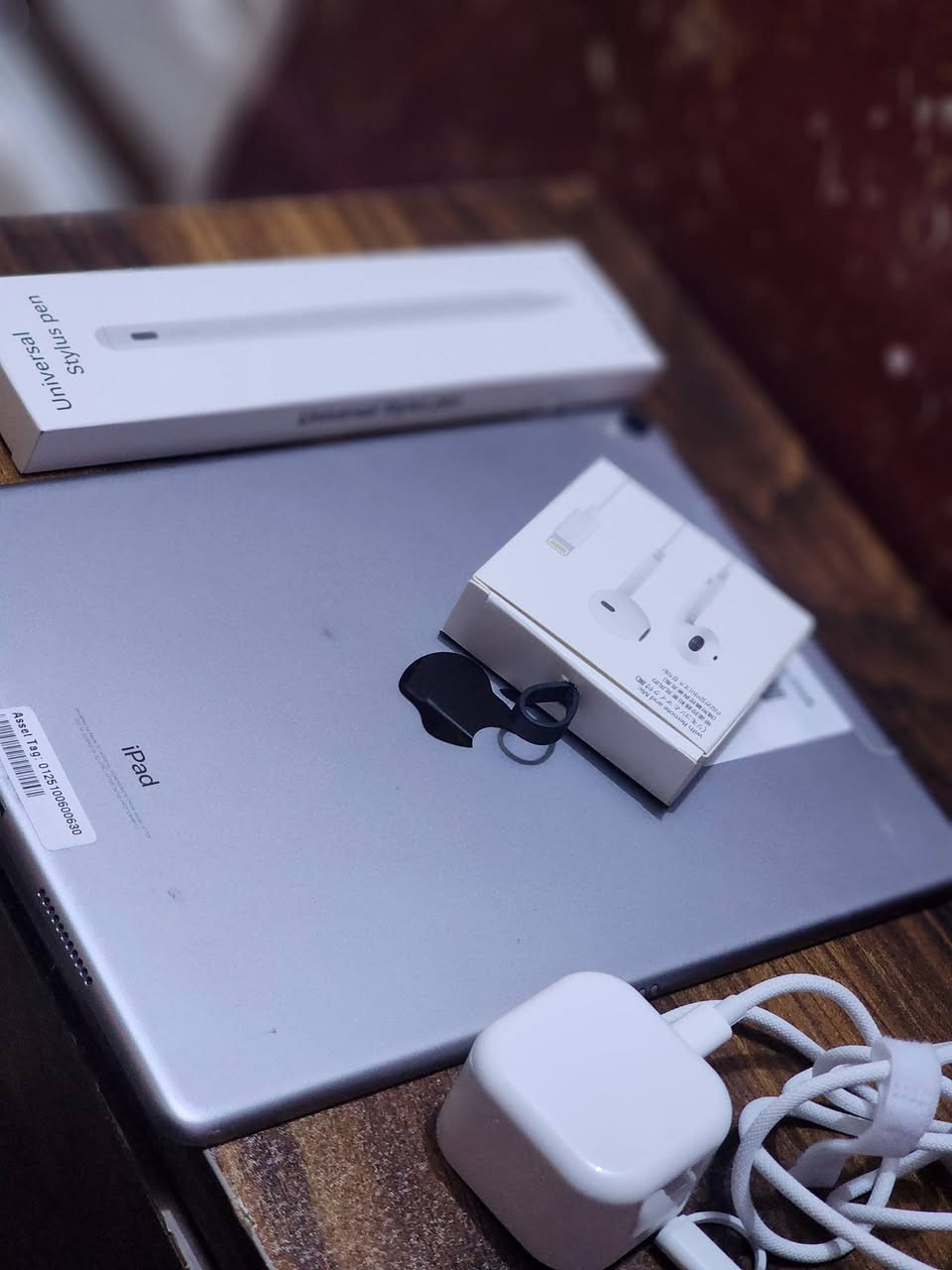 ايباد برو 10.5 نضيف جدا استخدام بسيط شخط مابي، 120هرتز اربع سماعات استريو بطارية 90فما فوق بصمة فلاش برغي مامفتوح بي يجي وياه لاسق شاشة وسماعات وشاحنة اصلية بغداد ذاكرة 64, 240الف  يوجد توصيل داخل بغداد


**إذا كنت صاحب هذا الإعلان وتريد حذفه لأي سبب، رجاءا أرسل رسالة إلى الدعم الفني**