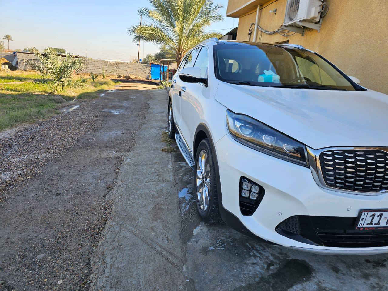 سورينتو  ٢٠١٩  سعر ه ٢٥٠$ مكفوله عدا براغي صندوك مفتوحه رقم الهاتف ***********
