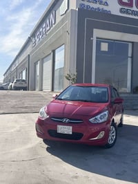 اكسنت مديل ٢٠١٦ بدون صبغ  السياره جاهزها من كلشي  07756224239