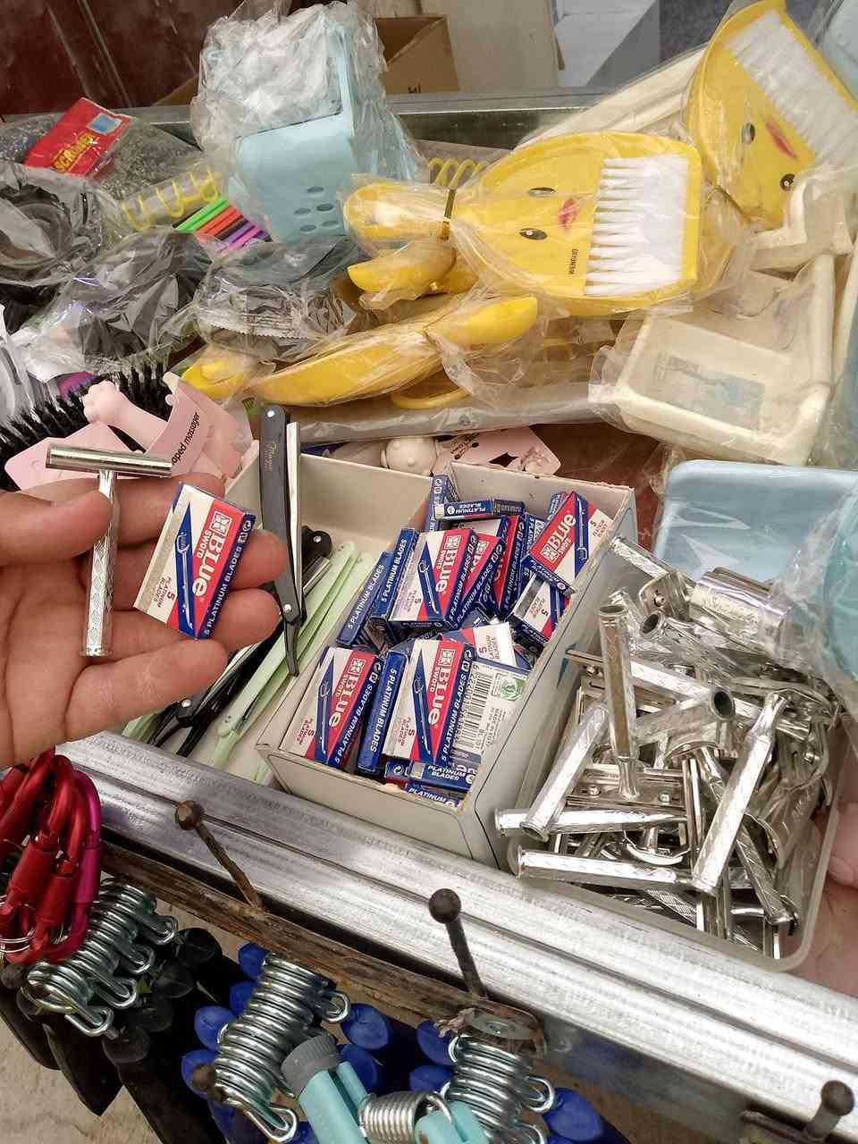 يتوفر لدينا حاجه الف و الفين في منطقة سبع البور في شارع ال الف قرب اسماك العامري وصيرفة اكرم


**إذا كنت صاحب هذا الإعلان وتريد حذفه لأي سبب، رجاءا أرسل رسالة إلى الدعم الفني**