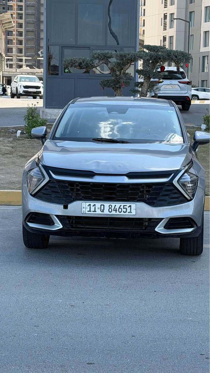 كيا سبورتج 2023 السعر 168 ورقه قفل 
وارد امريكي بانزين حادث جاملغ وبنيد فقط يعني قطعتين صبغ بدون دواخل ماشيه ٣٣ الف سياره جدا نضيفه رقم بغداد تحويل مباشر مكاني بغداد العامريه 
*********** بغداد, العراق
