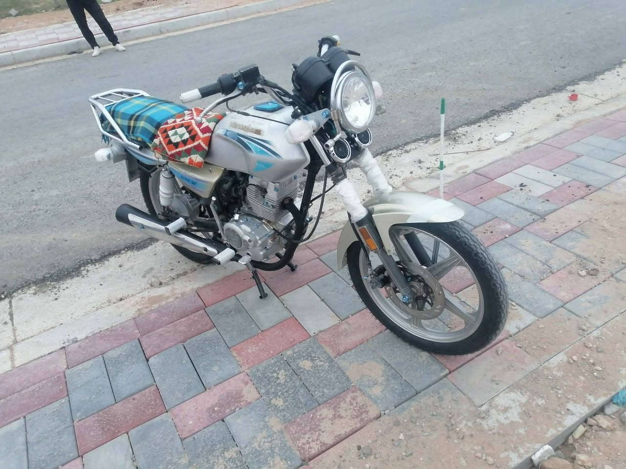 اسلام عليكم  دراجه البيع وراق صولي ما متواجد عل خاص دك عل رقم ***********
