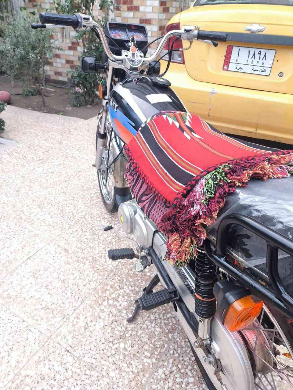 السلام عليكم ناما شلامجه تعمير غراض كلها اصليه ومختمه مابيها برغي نقص او تجاري مكينه ما مفتوحه شاصي20 اوراق اصولي الدراجه صارلها فتره معمره دراجه حلوه ومرتبه ومتعوب عليها مال جناي مكاني كربلاء طوريج ***********
