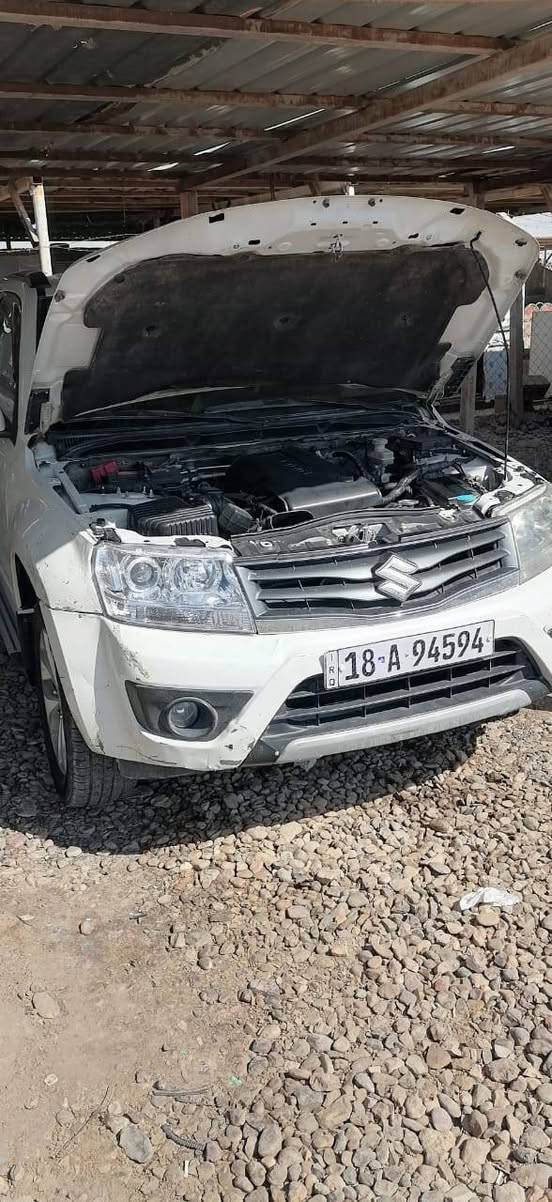 ساسوكي فيتاره للبيع ٢٠١٦ فور ويل بصمه مكفوله عدى بارد بالجمالغ  ٤سلندر حجم ٢٤٠٠ ماشيه     الاتصال *********** /// *********** السعر 125ورقه تخم تاير للبيع
