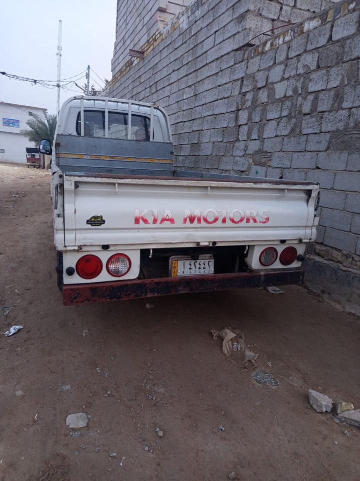 سلام عليكم موديل ٢٠١٨ مكفوله 
السعر ١٢٠ بيه مجال 
رقم المبايل ***********
