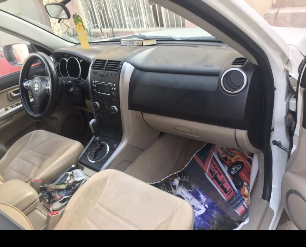 السلام عليكم اخوان سازوكي كراند فيتارة موديل 2016 ماشيه 42 حقيقي رقم بغداد الماني السعر 140 التواصل على الرقم *********** او واتساب مكان السيارة بغداد المنصور
