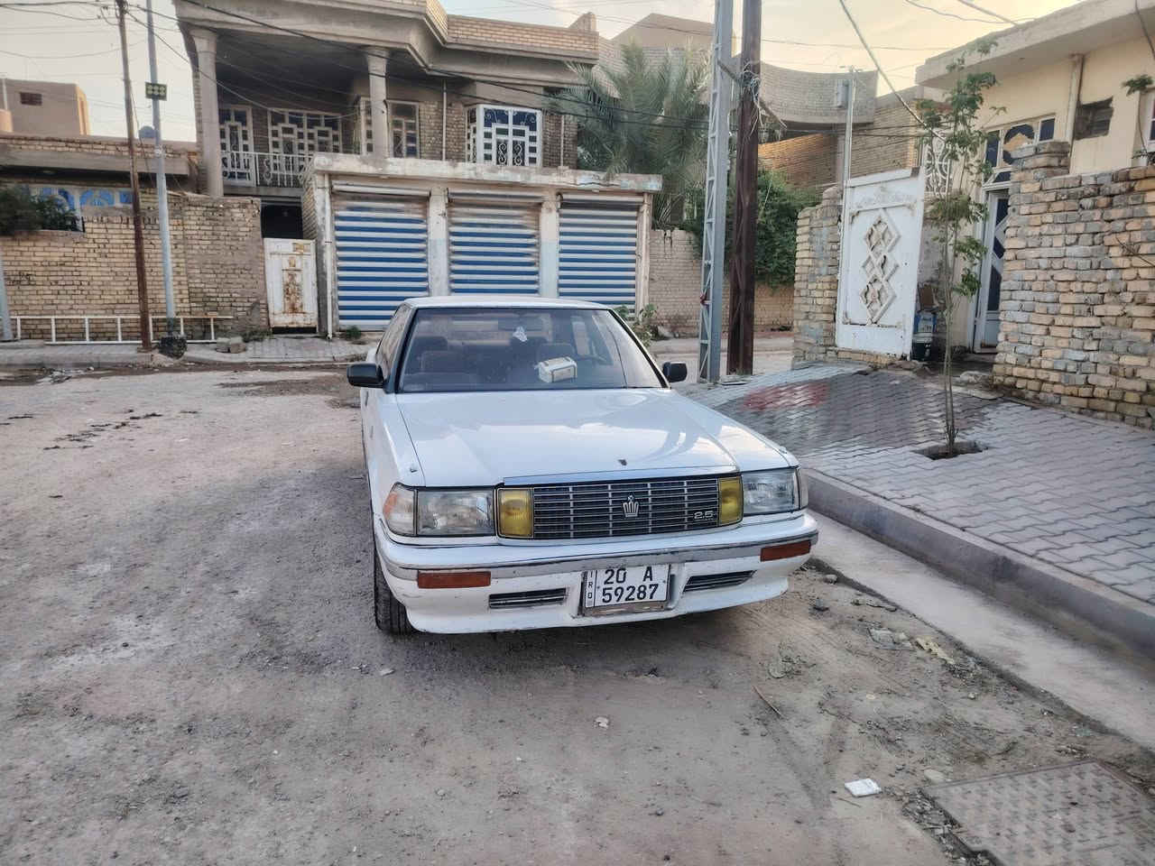 السلام عليكم للبيع هارتوب موديل ٩٢ مكينه ٢٥٠٠ بطه مكينه وكير وحداديه جدد كهربائيات شغاله علمآ السياره بلاديه ممصبوغه مكان واسط سعر ٥٥ورقه رقم تليفون ***********
