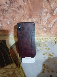 ايفون XS ماكس • ٢٥٦ • بطاريه ٩٠%