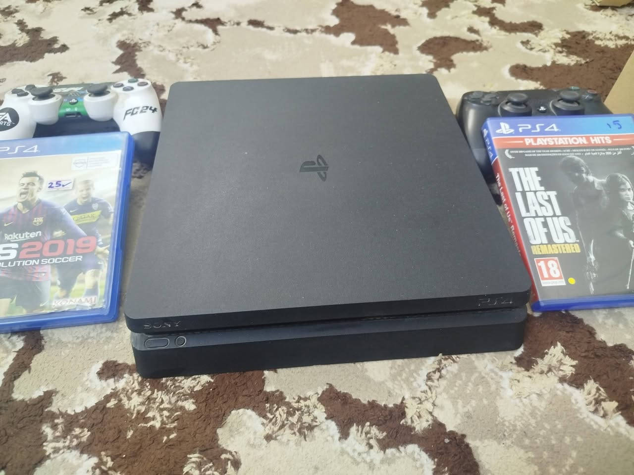 السلام عليكم ps4 سلم اون لاين
500g 
جهاز نضيف كلش ومستخدم قليل مع جوستك عدد2 الجوستك البيضة بيها خلل الR2 عاطلة فقط جهاز محافض علية واضمن الك نضافته 
السعر الكامل مع الالعاب 
265


**إذا كنت صاحب هذا الإعلان وتريد حذفه لأي سبب، رجاءا أرسل رسالة إلى الدعم الفني**