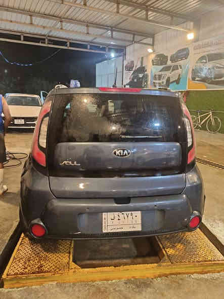 كيا سول ٢٠١٧ خليجي

ماشية ٥٠  

محرك ١٦٠٠ دوش

مواصفات كيا سول الاعتيادية 
السيارة جديدة واستخدام منزلي بيها طخات بالجاملغات الخلفية غير مصلحة 
السعر ١٢٥ ورقة .
للاستفسار ***********
