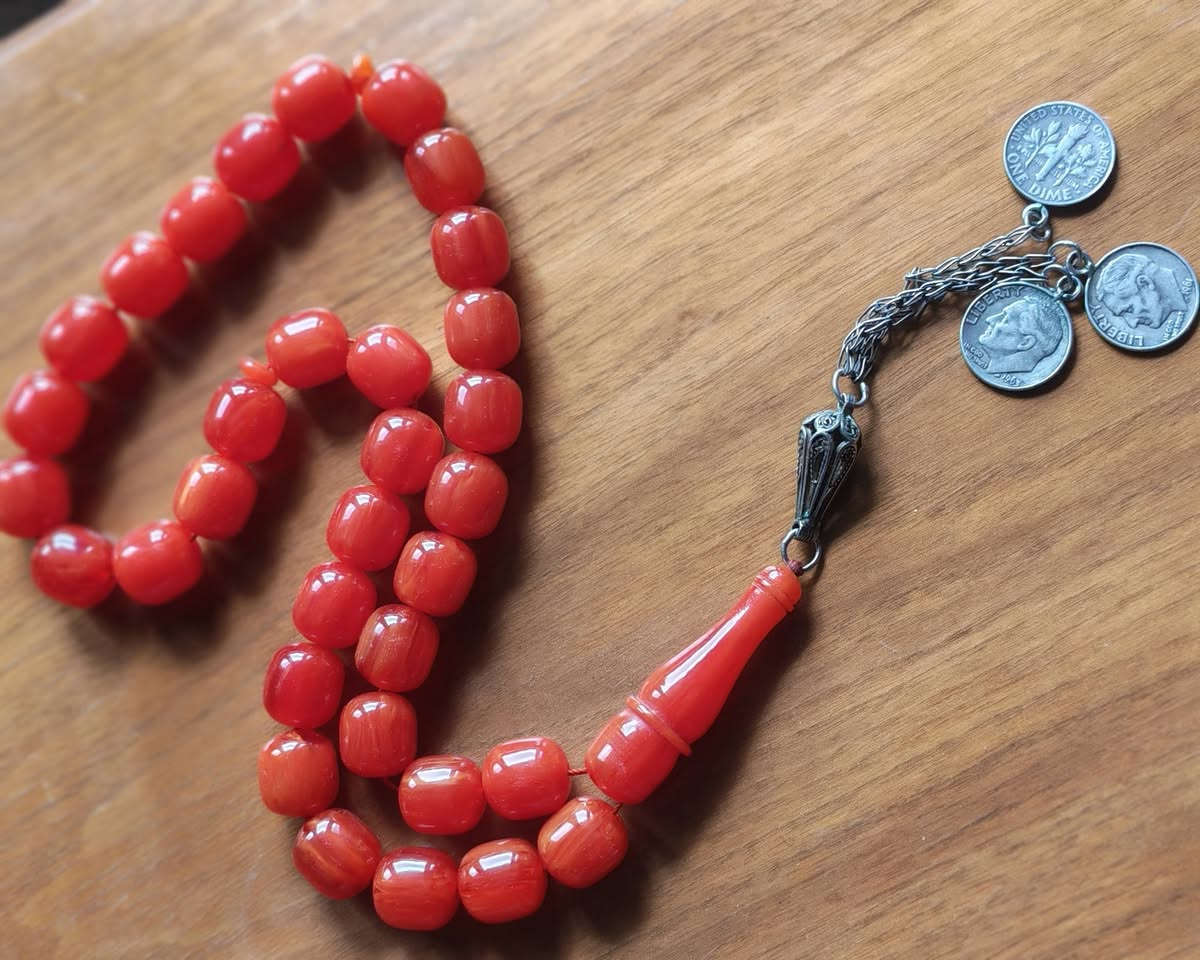 علق بنقطة ليصلك السعر

لكل سبحة حكاية
ولكل زمن رونقه
من نوادر المسكي الألماني الأنتيك
عرق مشمشي
خراطة تشكية
شرابة فضة صياغة يدوية  925


**إذا كنت صاحب هذا الإعلان وتريد حذفه لأي سبب، رجاءا أرسل رسالة إلى الدعم الفني**