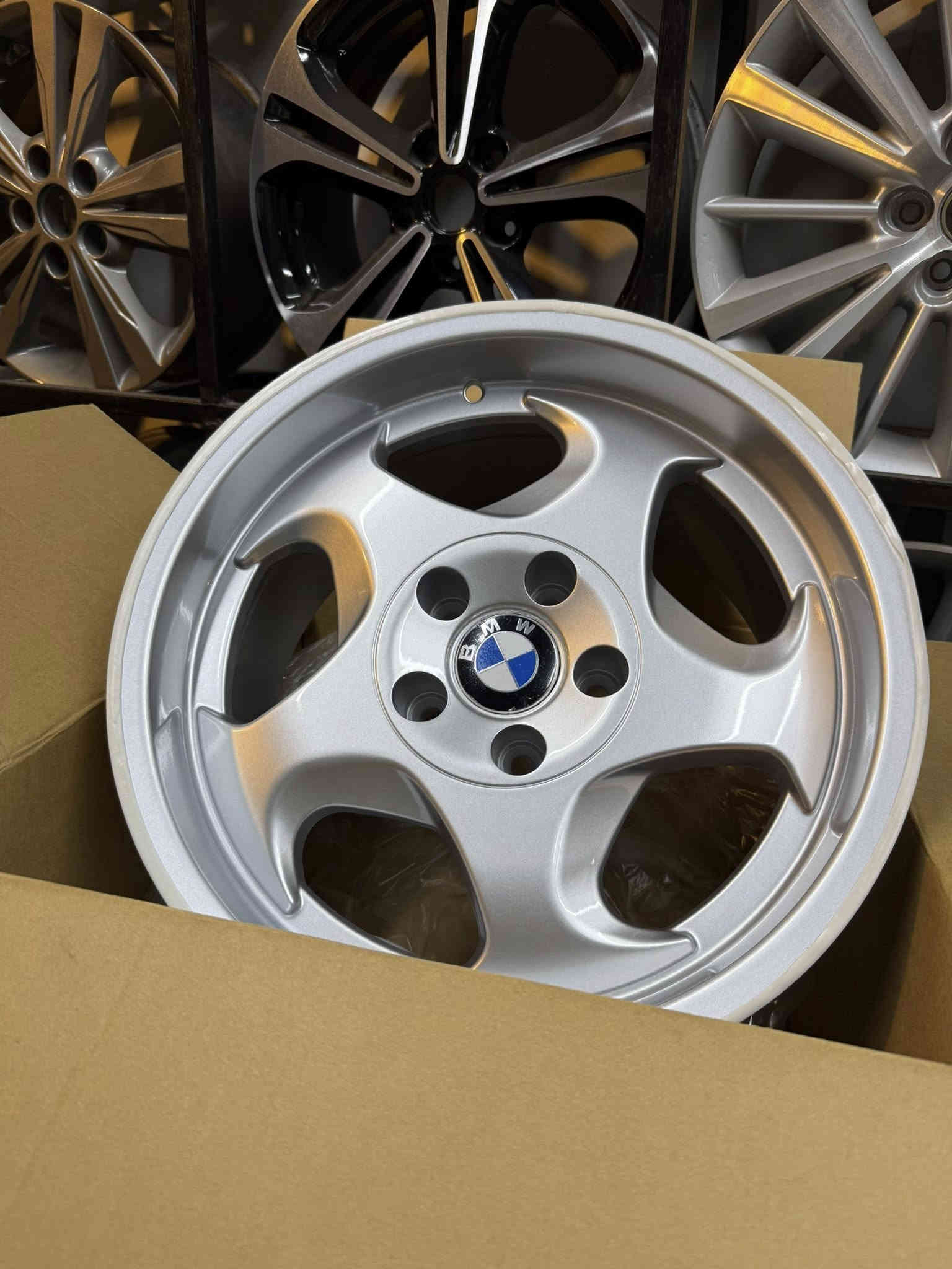 � للبيع ويل BMW M5 جديد
📦 طك كرتون – غير مستعمل

💵 السعر: 300$ ثابت
🔁 مراوس موجود حسب القناعة

📍 الموقع: بغداد – حي العامل – شارع 7 نيسان
📱 الاتصال والواتساب: ***********
🚗 توفير خدمة التوصيل
