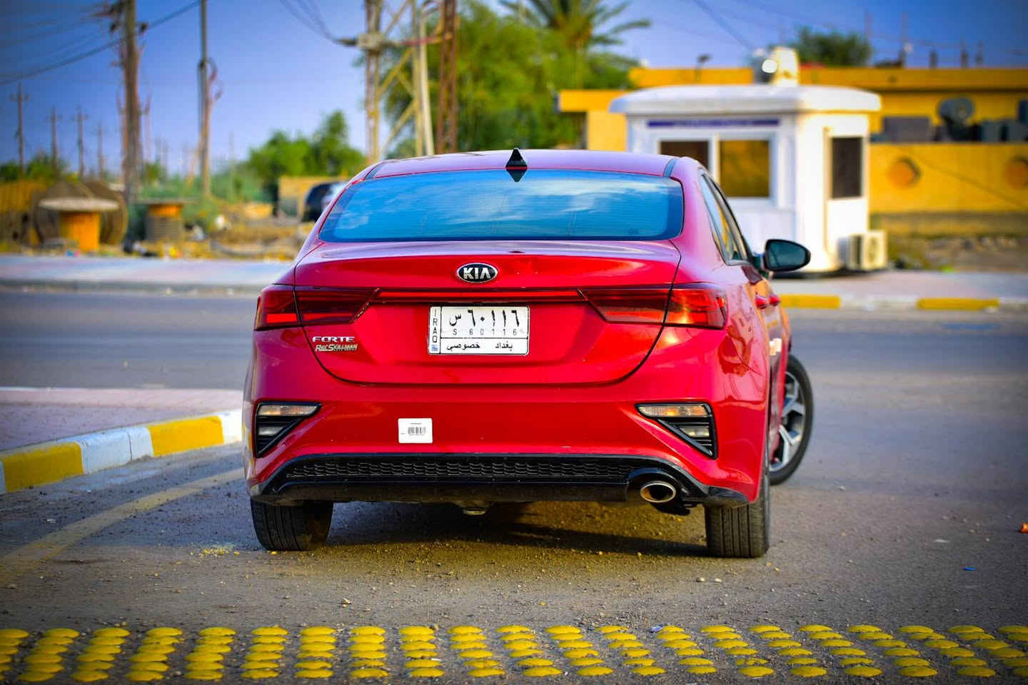 السلام عليكم ورحمة الله

كيه ( K I A ) فورتي وارد امريكي 

موديل 21

مكينتها 2000 دوش

كير 6 نمر At

باقي المواصفات والتفاصيل موضحه بالصور و حادثها كذلك موجود بالصور.

السعر  120 $ بيها مجال جدا بسيط.

لتواصل والاستفسار  ‏‪0782 757 9245‬‏
 

‏
