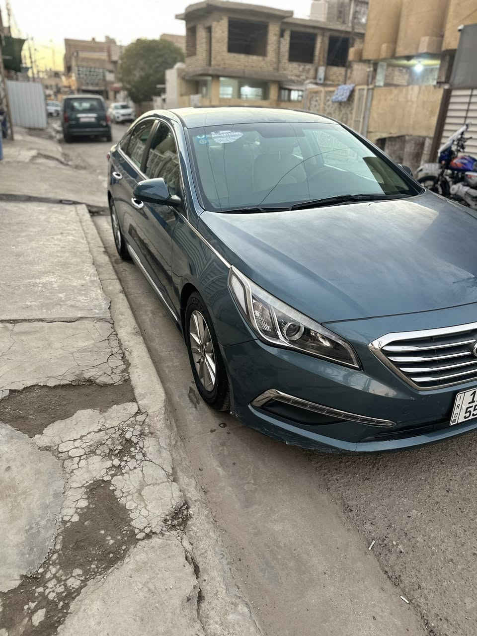 هونداي سوناتا 2016 وارد امريكي. حادثه جاملغ عكس سايق  ومعمر نفسه.
مكينه 2400 
ماشيه 45 ميل 
رقم دولي جديد. 
سونيه 2028
السعر 127 $
الرقم ***********
