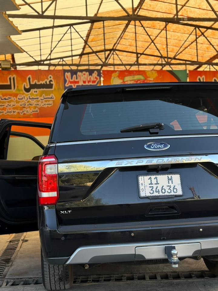 السلام عليكم
فورد اكسبدشن 

الموديل : 2019 

ماشية : 82 الف 

المواصفات 

بصمة 

بصمة ابواب 

تحكم ستيرن جهتين 

كروز سرعة 

شاشة 

كاميرا

صندوك كهرباء 

كشنات جلد 

كشنات كهرباء 

كشنات تدفئه + تبريد 

ذاكرة خزن ميموري 

ستيرن هيتر + كهرباء 

المكينة 6 سلندر 

 3500 تون تيربو 

لايت زنون 

بلوجكتور زنون 

رادارات 

قيادة ذاتية 

تحديد مسار 

دوسات كهرباء 

سستم صوت سماعات 

الكير ماوس 

فور ويل 4x4

سايد بريك دكمة 

 3 قطع تبريد 

 7 راكب 

حساسات امامية + خلفية 

(رقم بغداد الجديد بأسمي وكالة او تحويل )

الحادث : السيارة كلين جايه من امريكا خلل ميكانيكي 

السيارة جاهزة من كلشي بدون اي نقص . 

السعر : 265 

العنوان : الانبار الرمادي 

للاستفسار 

‭0782 458 5835‬
