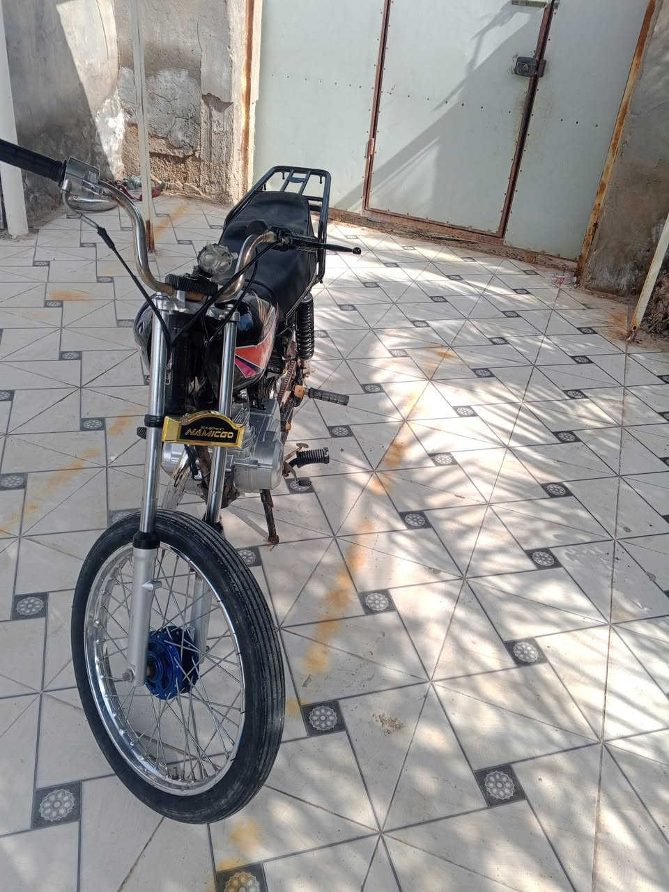 السلام عليكم للبيع تعمير 25 دراجه نضيفه ماعوزه شي اوراق سكنر السعر 650 وبيها مجال  مكاني سماوه الرقم ***********
