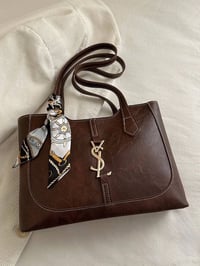 جنطة • فخمة • تفاصيل صغيرة