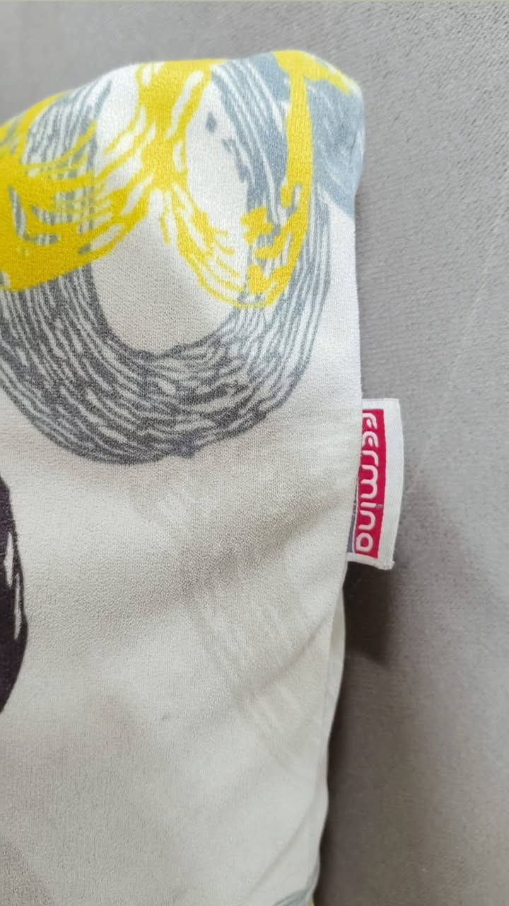 السلام عليكم للبيع تخم تركي مستعمل ٩ مقاعد ٣ اصغار و٢ اكبار بنظام السرير والمخزن مع الكوشات البلادية  السعر ٤٥٠ الف وبي مجال العنوان الغزالية للاتصال ***********
