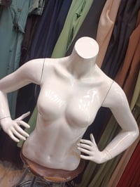 منيكانات • مكاني الحريه • ماكو توصيل