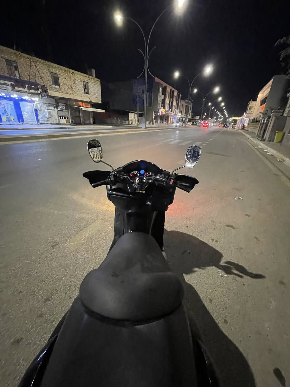 السلام عليكم للبيع دراجه فورزة 09 موديل 2006  بومه عميه كهربايات كلها شغاله مكينه فول كزوز رياضي ايبي اس شغال حساس ستانه شغال تايرات كلش نضاف دراجه حلوه مال جناي وسعرها مناسب (بدوون اوراق ) يرادلها شوي ترتيب 
مكاني الرمادي قرب حجي زياد السعر 600 او بيها مجال ***********
