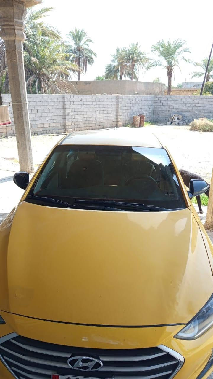 السلام عليكم انتره 2017
رقم بغداد ب اسمي هيئة غرامات مصفره 
محرك كير مكفول حادثه فقط 

باب جهه السكن 
السعر 123 وبيه مجال بسيط مكاني بغداد 
للستفسار عل الرقم واتساب 
*********** واتساب
