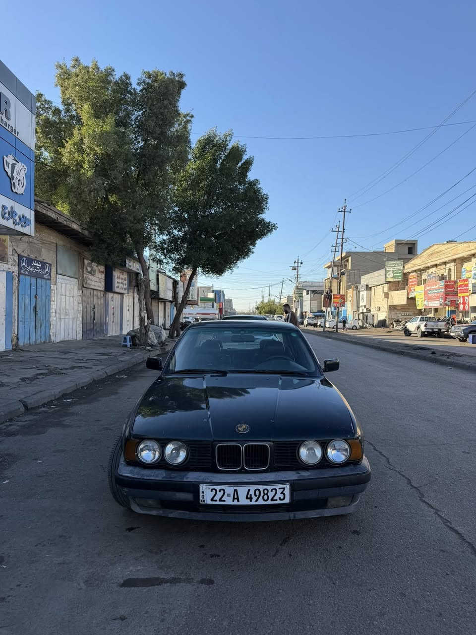 للبيع فقط بيئم موديل (1991) حجم (525)
مكينة دبل فانوس  (4) جام كهرباء 
السيارة مكينة وكير وتبريد فول بشرط. جدد 
 بجم بونيت عريض ويل خليه تايارات ماكس سياره
صبخ عام جماليا بدون  ضربه كله بشرط رقم  اربيل دولي سنويه جديد شرط تحويل وكالة سعر 58$ بي مجال مكان سيارة بغداد البنوك
***********
