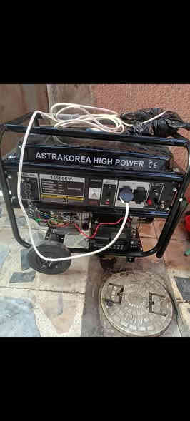 متاح مولده 25 امبير جديده بل الباكيت سعره 550 يوجد توصيل
مكاني بصره حيانيه ***********
