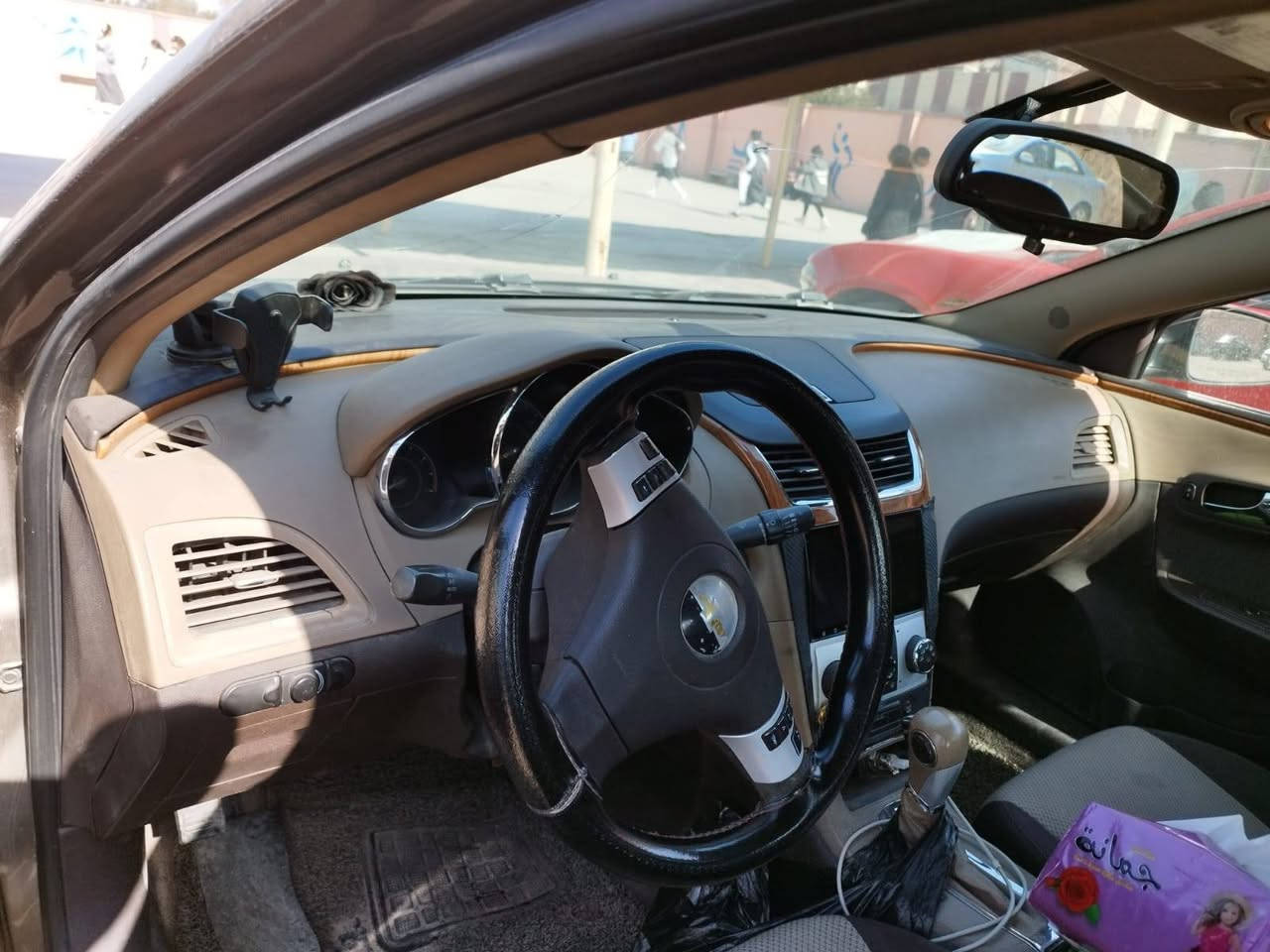 ماليبو ٢٠١١ محرك ٢٥٠٠ 
رقم سليمانية باسمي سنوية ٢٠٢٨ 
بيها صبغ فقططط شوية بالهلال الي خلف السايق
وبارد بسيط بحافة بالصندوق واضح بالصور.
تخم تاير جديد.شاشة اندرويد.
بيها شوية نقوصات .مثل صدر تعبان.مراوح بيهن صوت.وكله ينزل من سعرها.
بس مستعجل على البيع كلش.عندي ضرف ومحتاج كلش.الله يبعد عنكم.
سعر ٨٣ وبيها مجال للشراي.لان مستعجل على البيع.
علق او ادخل خاص وادزلك رقم  التلفون.
مكاني ديالى. بعقوبة, ديالى


**إذا كنت صاحب هذا الإعلان وتريد حذفه لأي سبب، رجاءا أرسل رسالة إلى الدعم الفني**