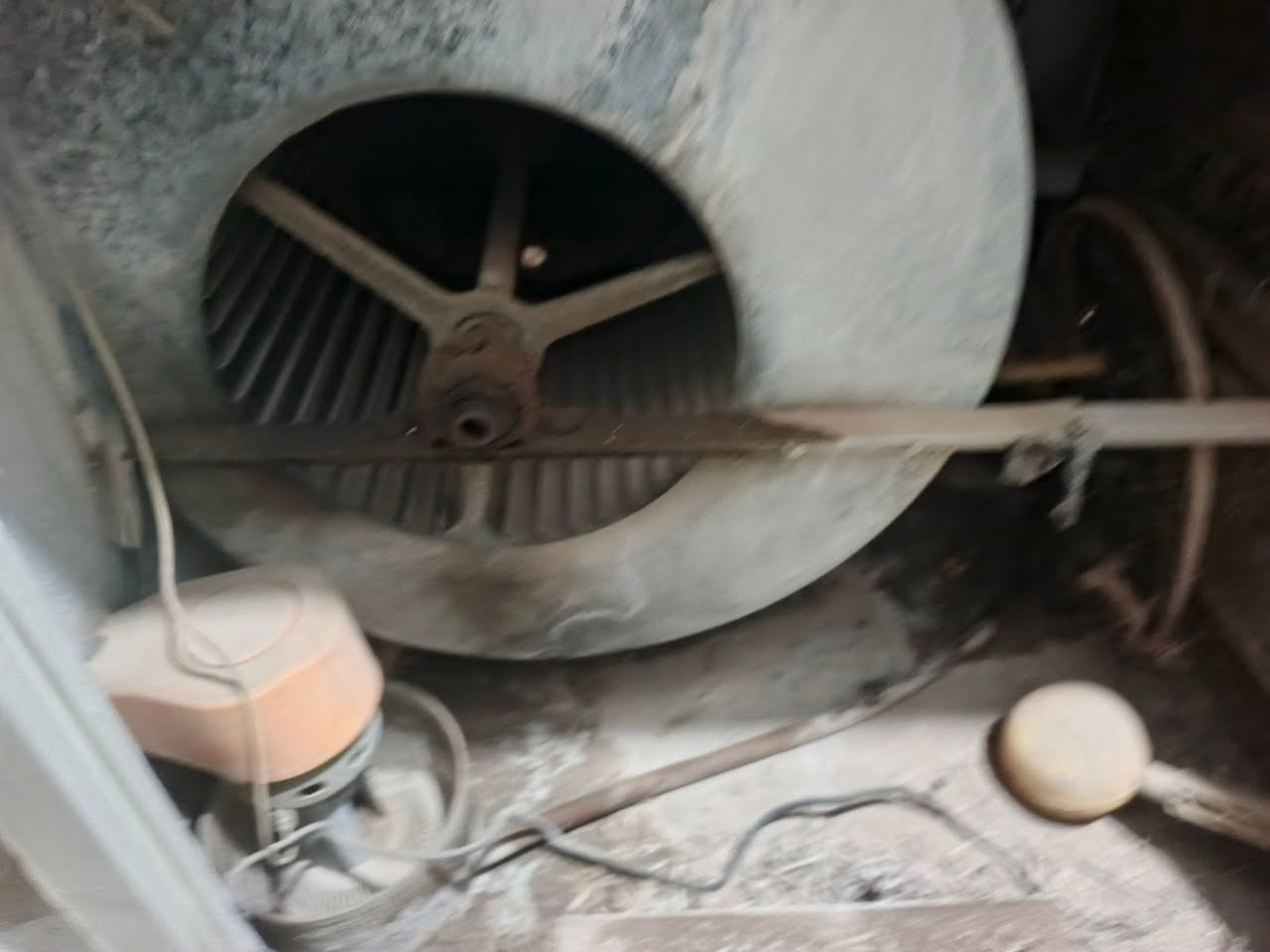 كشرمبرده نضيف ٢ ونص ماطور ماء غساله مواعين بردات زيبرا عدد ٣ كلهم للبيع


**إذا كنت صاحب هذا الإعلان وتريد حذفه لأي سبب، رجاءا أرسل رسالة إلى الدعم الفني**