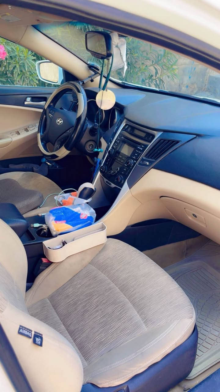 سوناتا موديل 2012  ابيض اللون رقم ي قار جديد دولي بأسمي تحويل  ثاني يوم وين متريد
وارد امريكي محرك GDI  2400شرط بنزين عادي لا دوانص ولا تبخير ولاتنقيص  
تبريد تدفئه شغال تحكم ستيرن بلوثوت
ويل كب ارضيه مغلفه جلد
سنويه نتنتهي  2027
 بيها مبدل بنيد صبغ  جاملغات اماميه وباب السايق ونص باب العبري 

السعر 98 $
العنوان البصره ياسين خريبط
*********** البصرة, العراق
