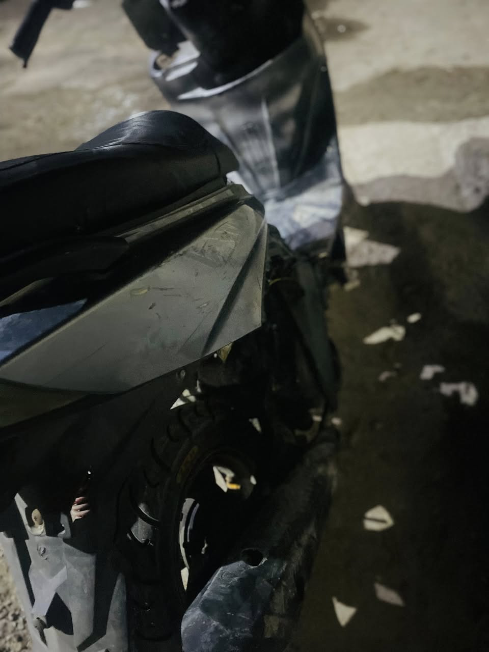 سلام عليكم اس إف عوزها بس كفرات شلعه تشك لكاع كزوز رياضي مكان بهادريه 250ربيه مجال قليل ***********
