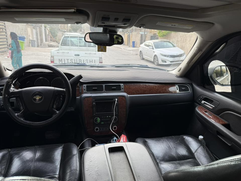 للبيع تاهو أدوات دخول جديد 2008 ما مكصوصه داخله سياحه LTZ العنوان بغداد الكرخ ***********
