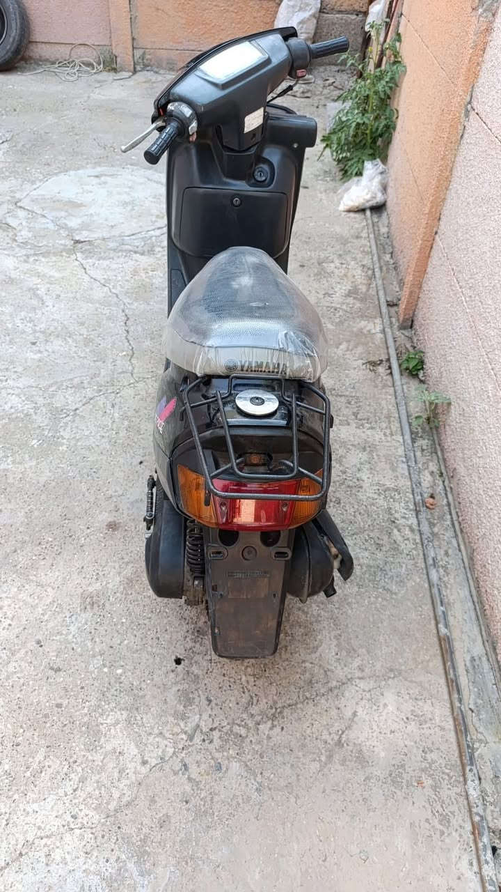 ماطور ياماها ياباني نظيف في دهوك السعر400   على الرقم اتصل *********** واتساب اكو
