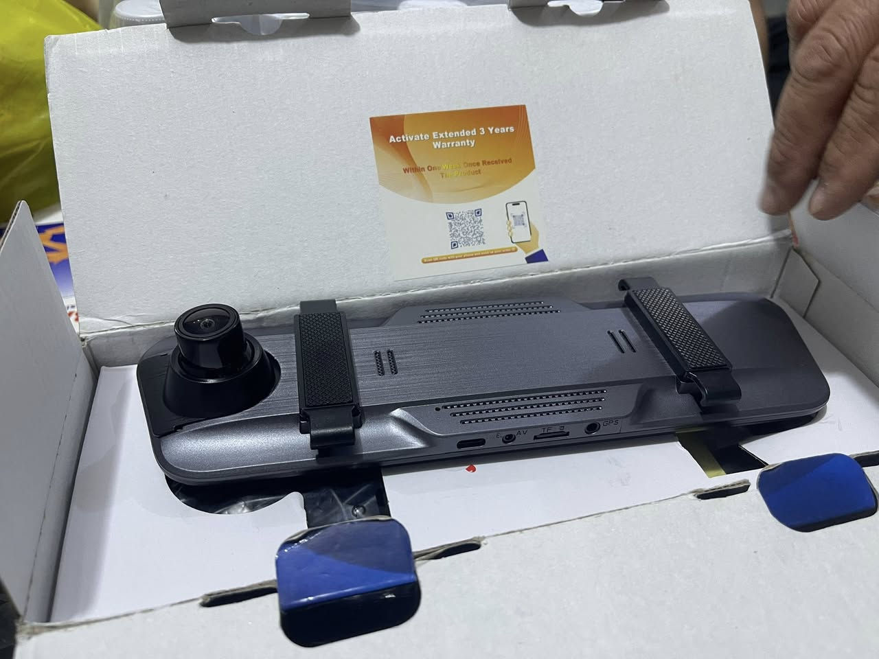 السلام عليكم مرايه داخليه كامره اماني خلقي جديده بالكورتونهالسعر نوعيه فور كي جي بي اس بيها السعر 100الف مكاني بغداد ترهم عل كل السياره ***********
