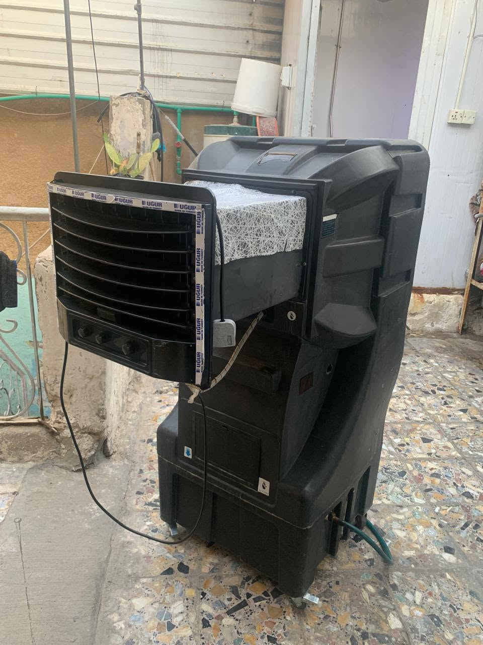 عراض.  البيع.   شلعه   سعر. ٣  مليون
***********
