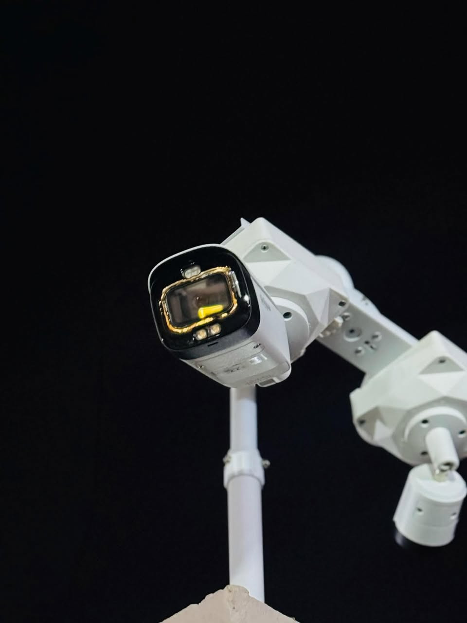 ⚡ لا تنتظر يصير شي!

ركّب كاميرات وارتاح 

✔ أمان كامل  
✔ مراقبة مستمرة  

💰 أسعار التنصيب:
📹 الكاميرا الواحدة:10ألف دينار
📹 إذا أكثر من كاميرا: 9 ألف للكاميرا
وسعر تأسيس الكاميرات ( التمديد  الكامل مع الأسلاك والتجهيز )
10 _15ألف لكل الكاميرات 
وحسب الموقع وطبيعة العمل

الموقع: الانبار _الرمادي
📞 للحجز والاستفسار راسلنا خاص أو اتصل على الرقم
***********
